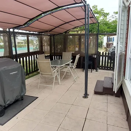 Mobil-home Chez Fabrice Et Laure Holiday home Hyeres